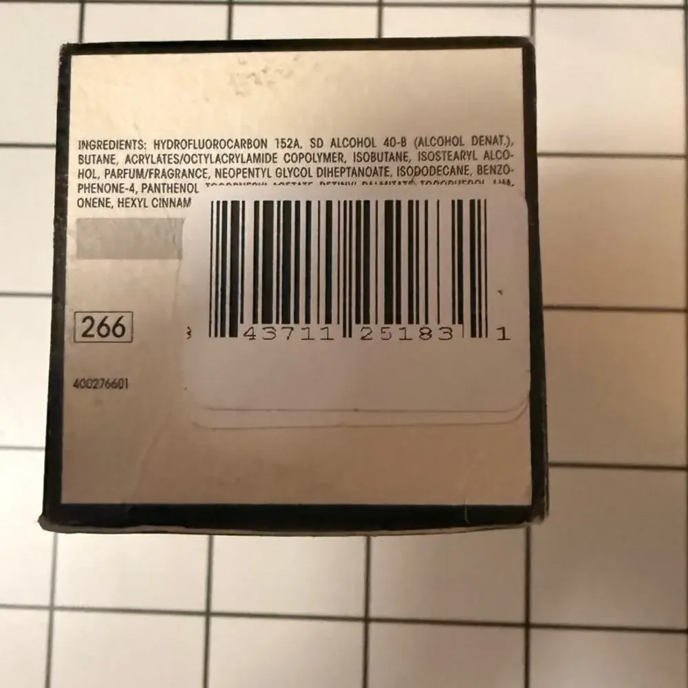 Impermeable Anti-Humidity Spray by Oribe for Unisex - 5.5 oz Hair Spray - Picture 6 of 7